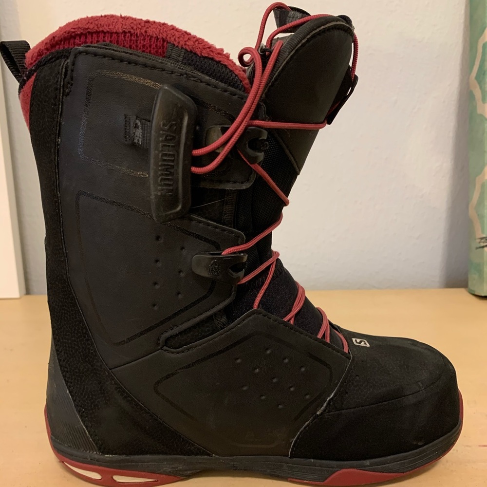 Salomon Moxie Snowboard Boots size 7